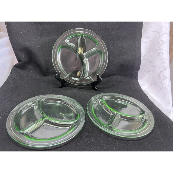 Vintage Green Depression Uranium Glass Grill Dinner Plates - Set Of Six - Picture 10 of 11